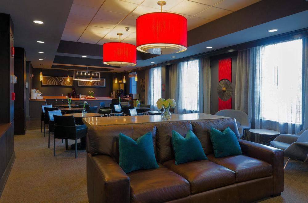 The Lloyd Stamford, Tapestry Collection By Hilton Hotell Exteriör bild