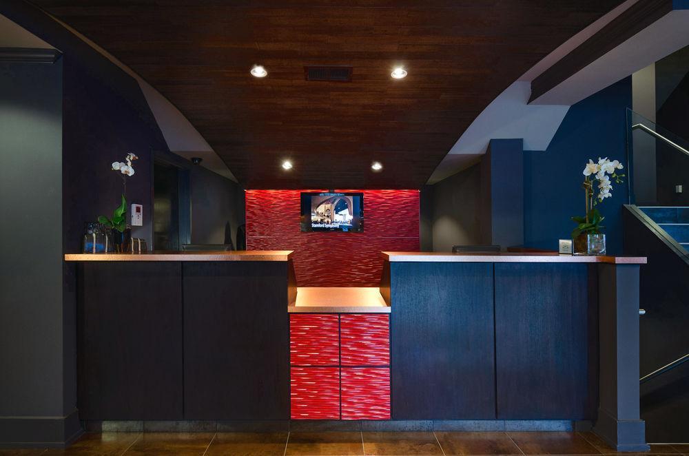The Lloyd Stamford, Tapestry Collection By Hilton Hotell Exteriör bild