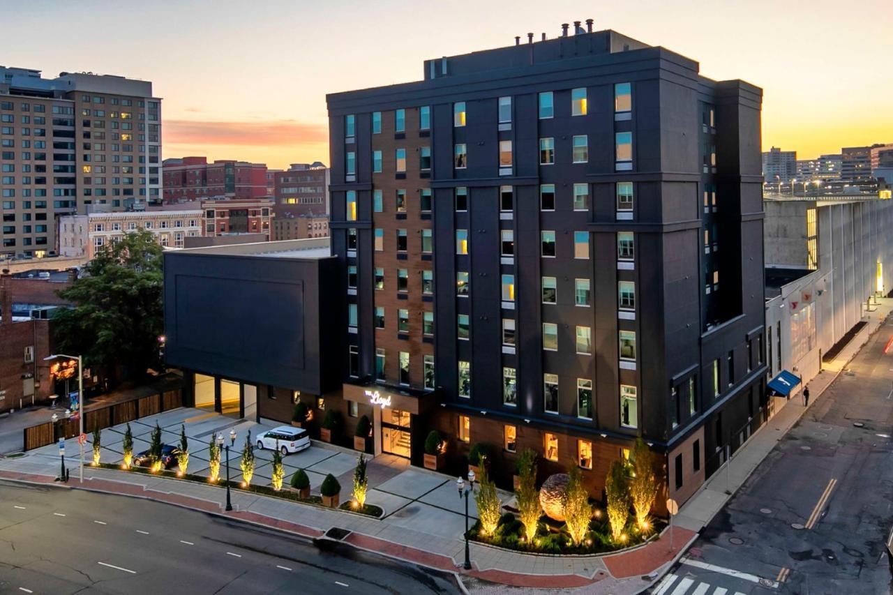 The Lloyd Stamford, Tapestry Collection By Hilton Hotell Exteriör bild