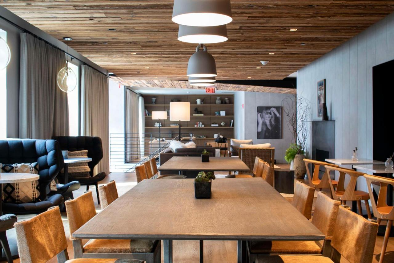 The Lloyd Stamford, Tapestry Collection By Hilton Hotell Exteriör bild
